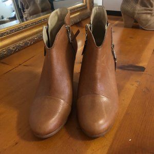 Rag & Bone Margot Bootie, Size 5/35, tan